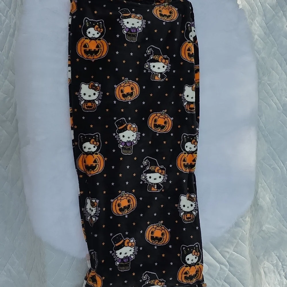 *Rare Color/Pattern* Hello Kitty Black Orange Halloween Costumes Throw Blanket
